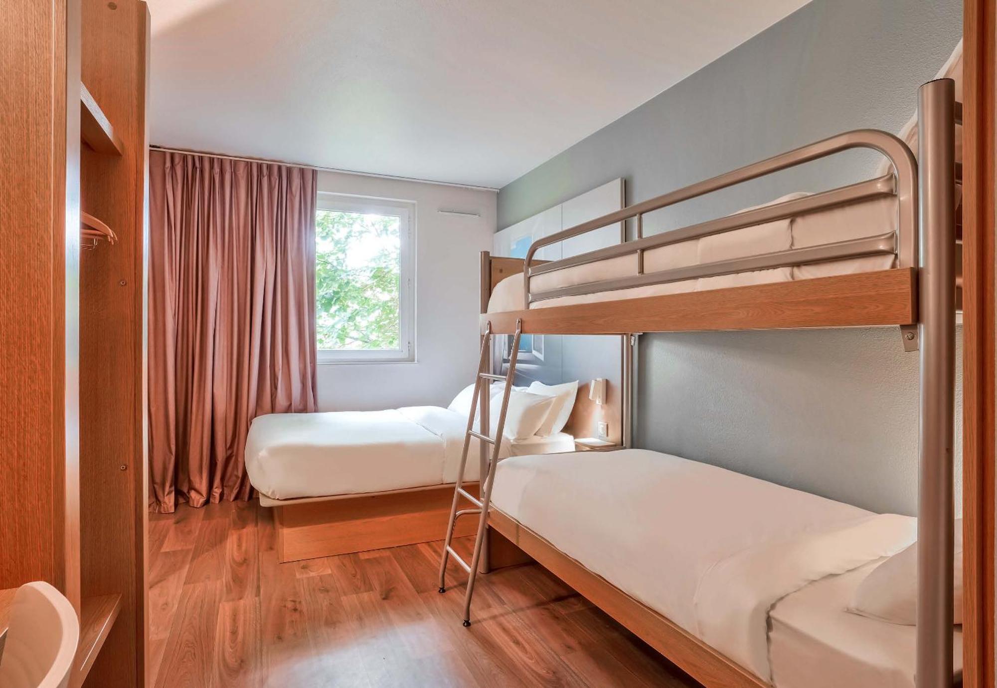 B&B Hotel Goussainville Cdg Экстерьер фото