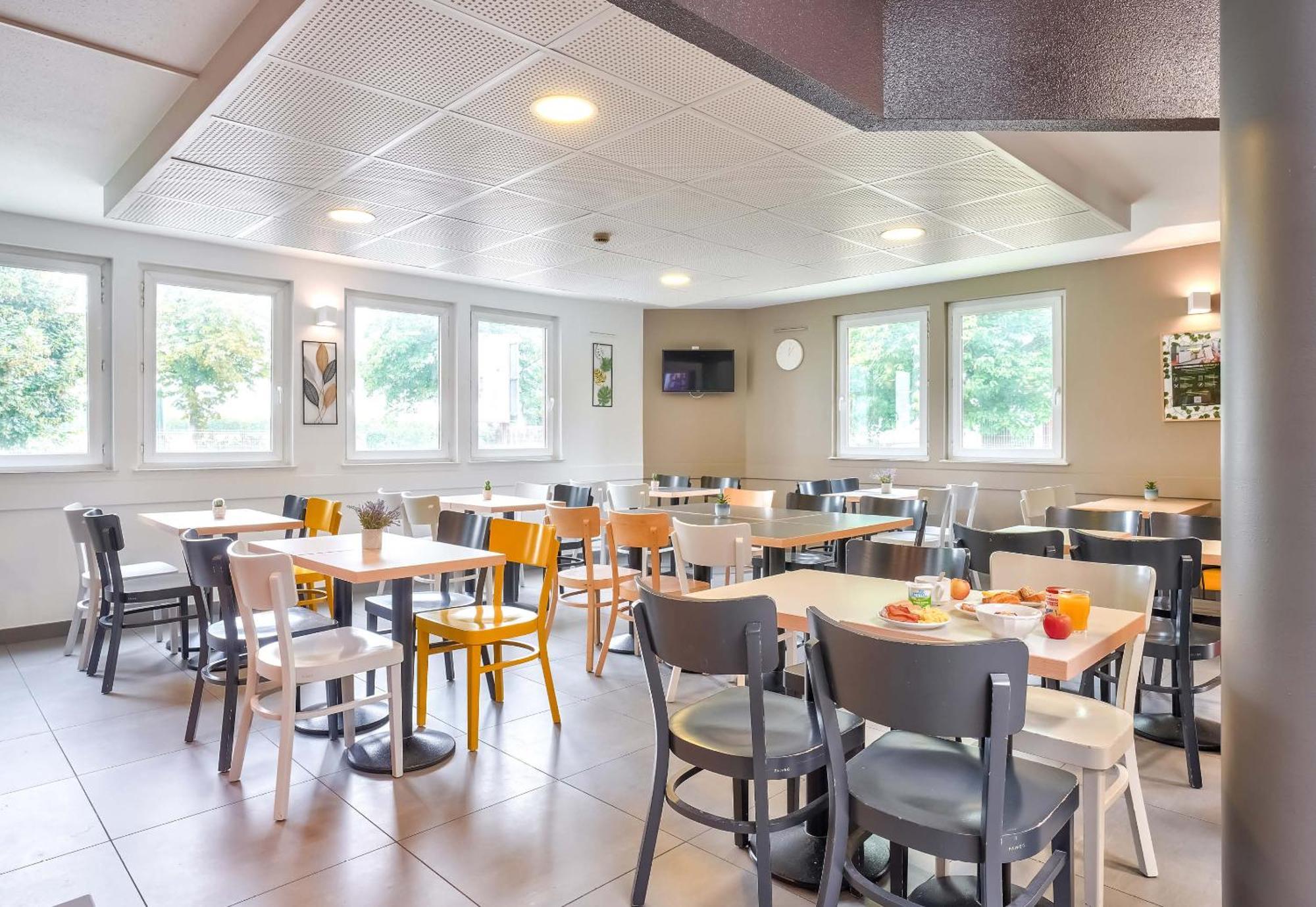 B&B Hotel Goussainville Cdg Экстерьер фото