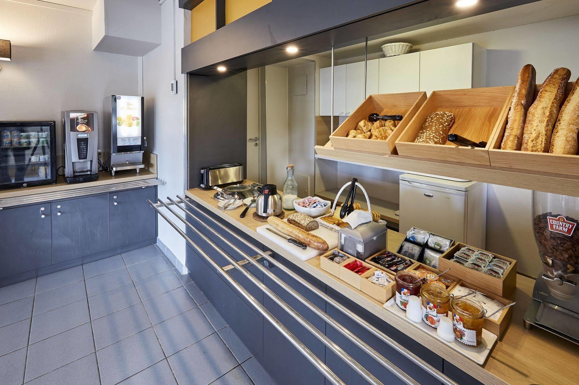 B&B Hotel Goussainville Cdg Экстерьер фото
